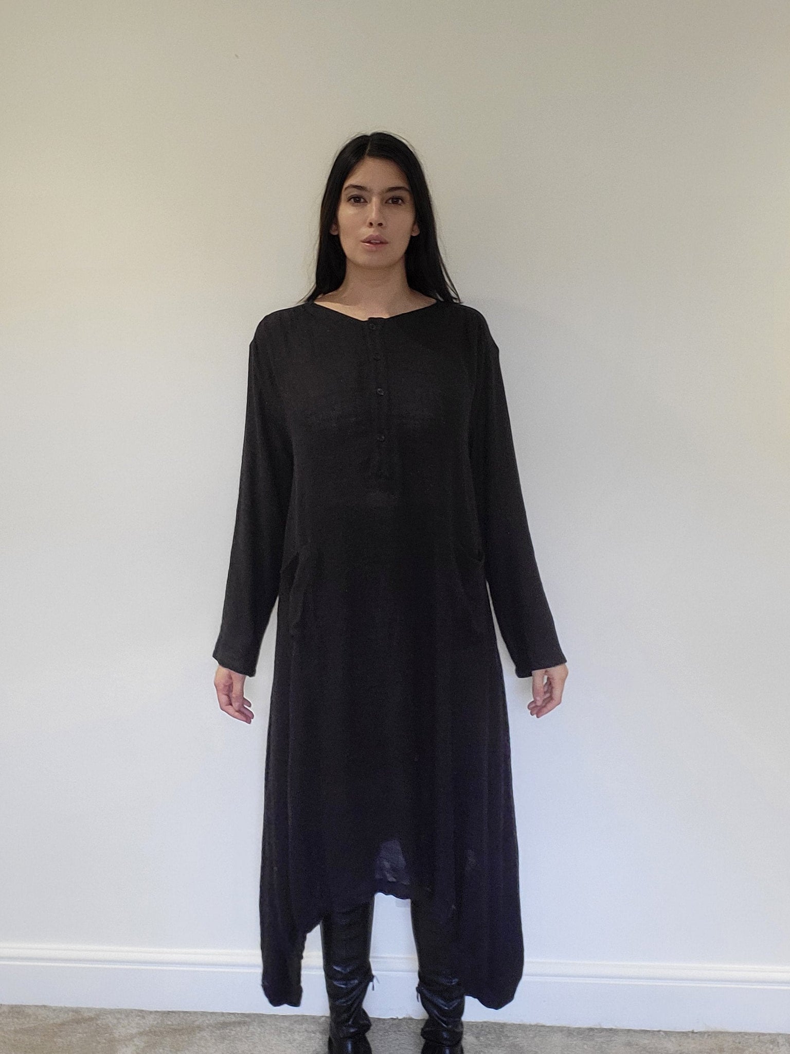 WDTS Aisha Long Dress in Linen - Black