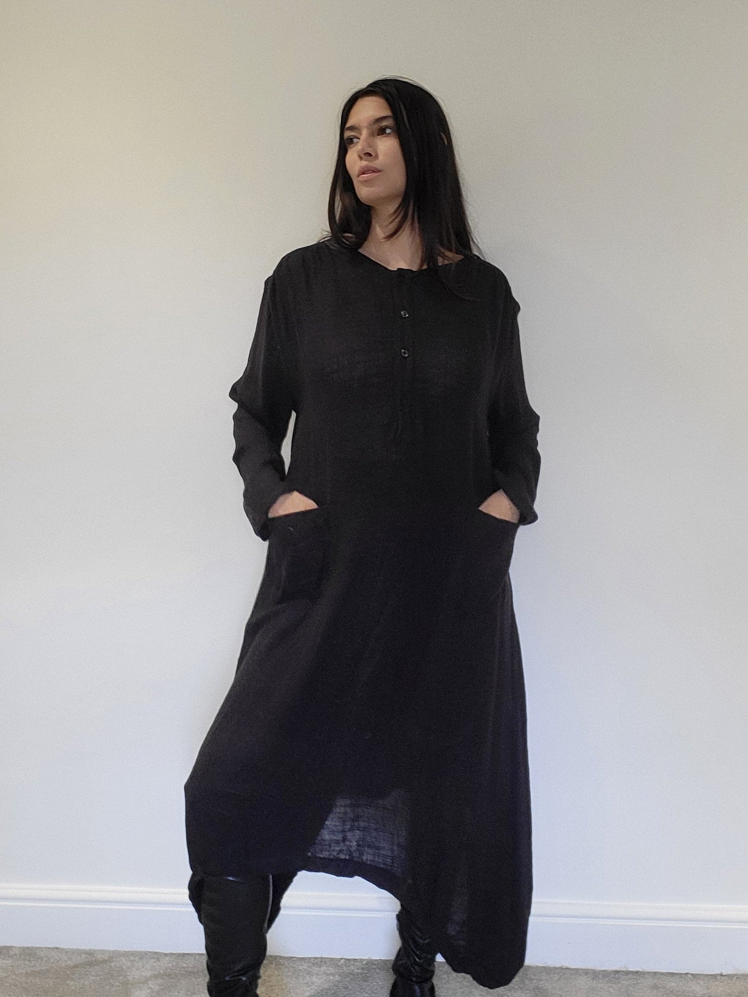 WDTS Aisha Long Dress in Linen - Black