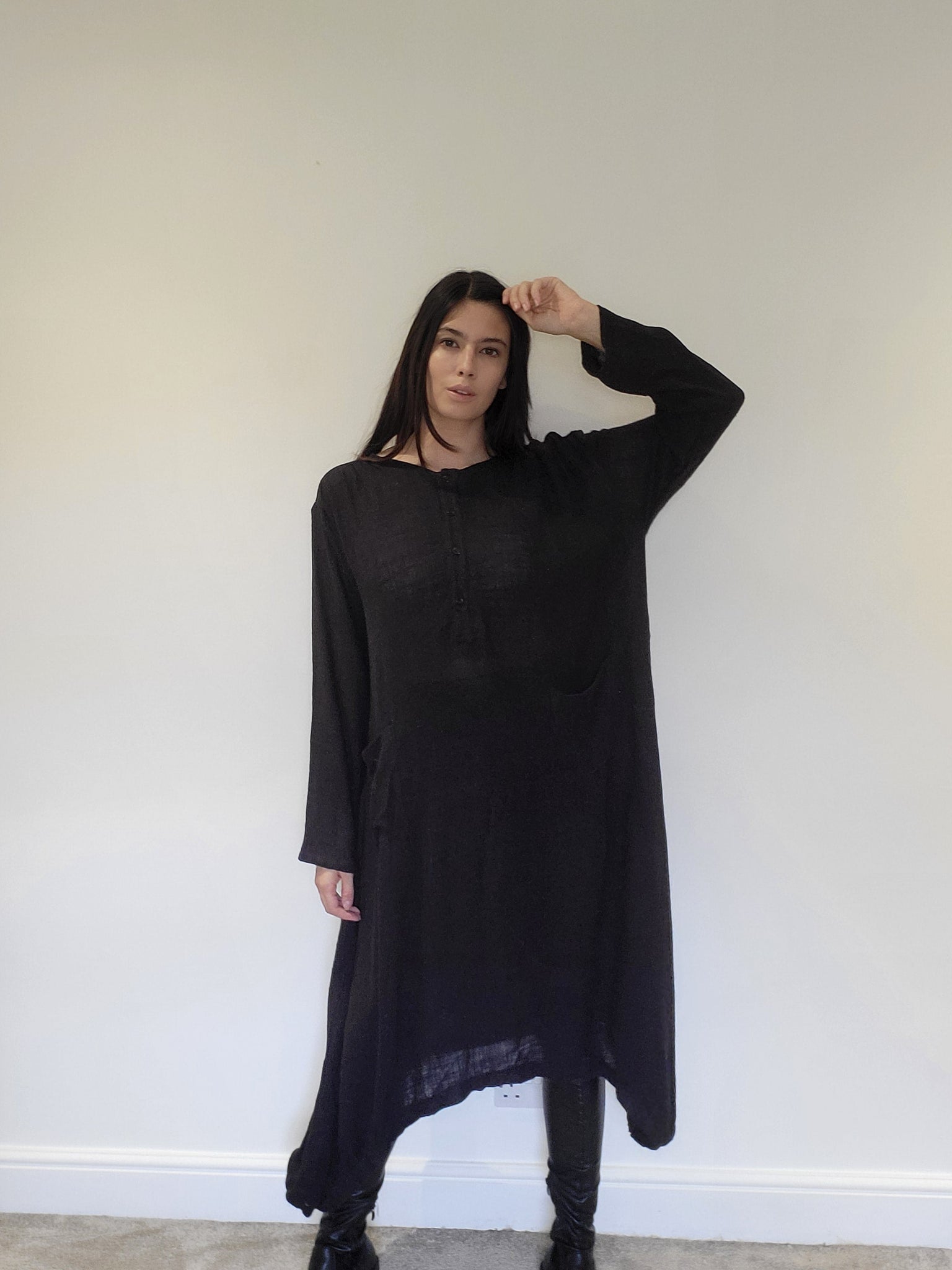 WDTS Aisha Long Dress in Linen - Black