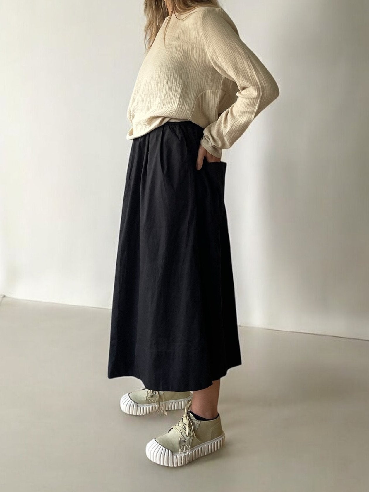 WDTS Orchard skirt - black