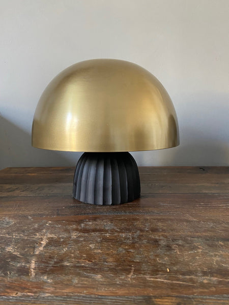 Vega mushroom  lamp - Antique brass finish Iron and antique black