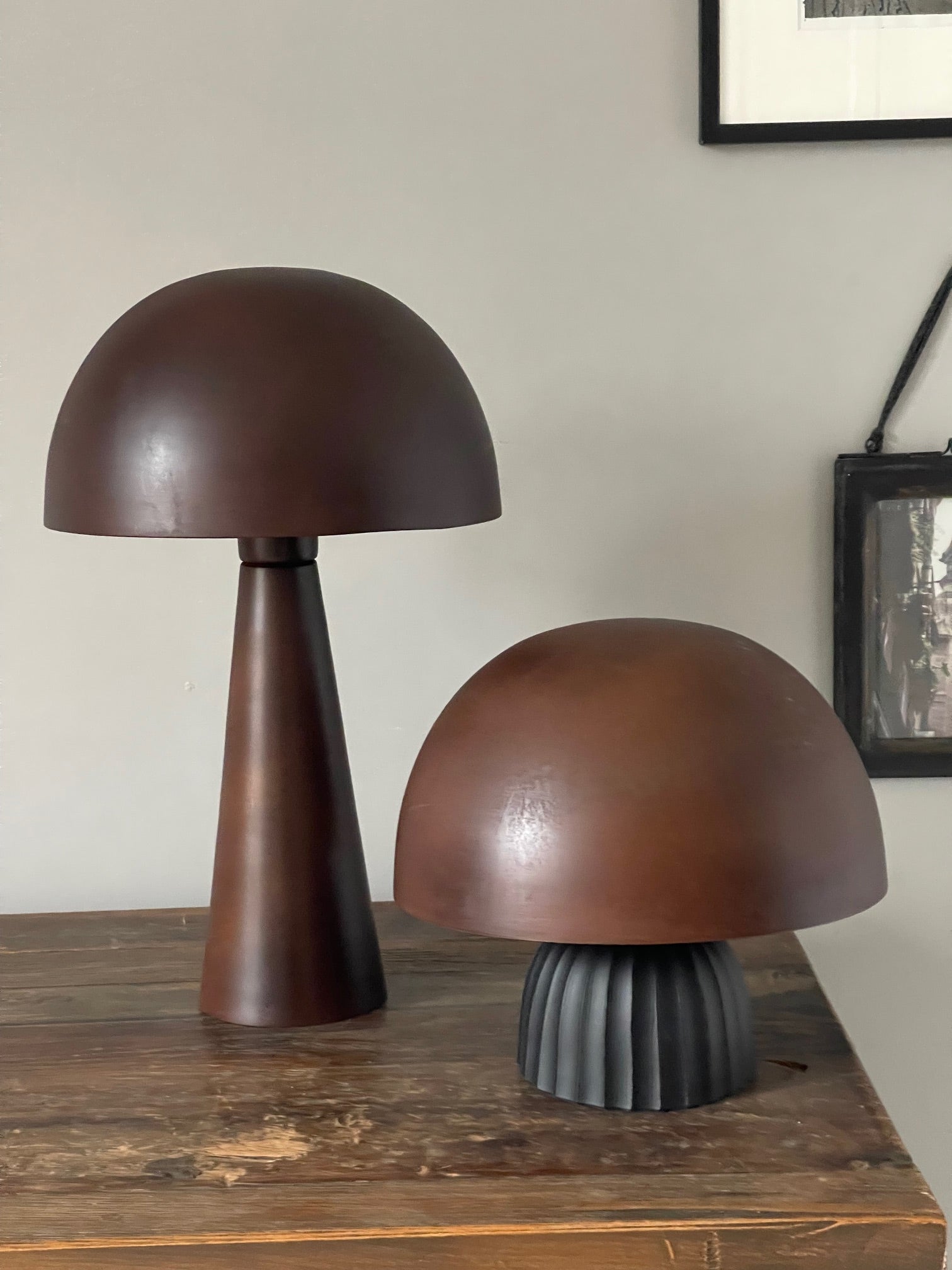 Vega mushroom lamp - Rust finish Iron and antique black